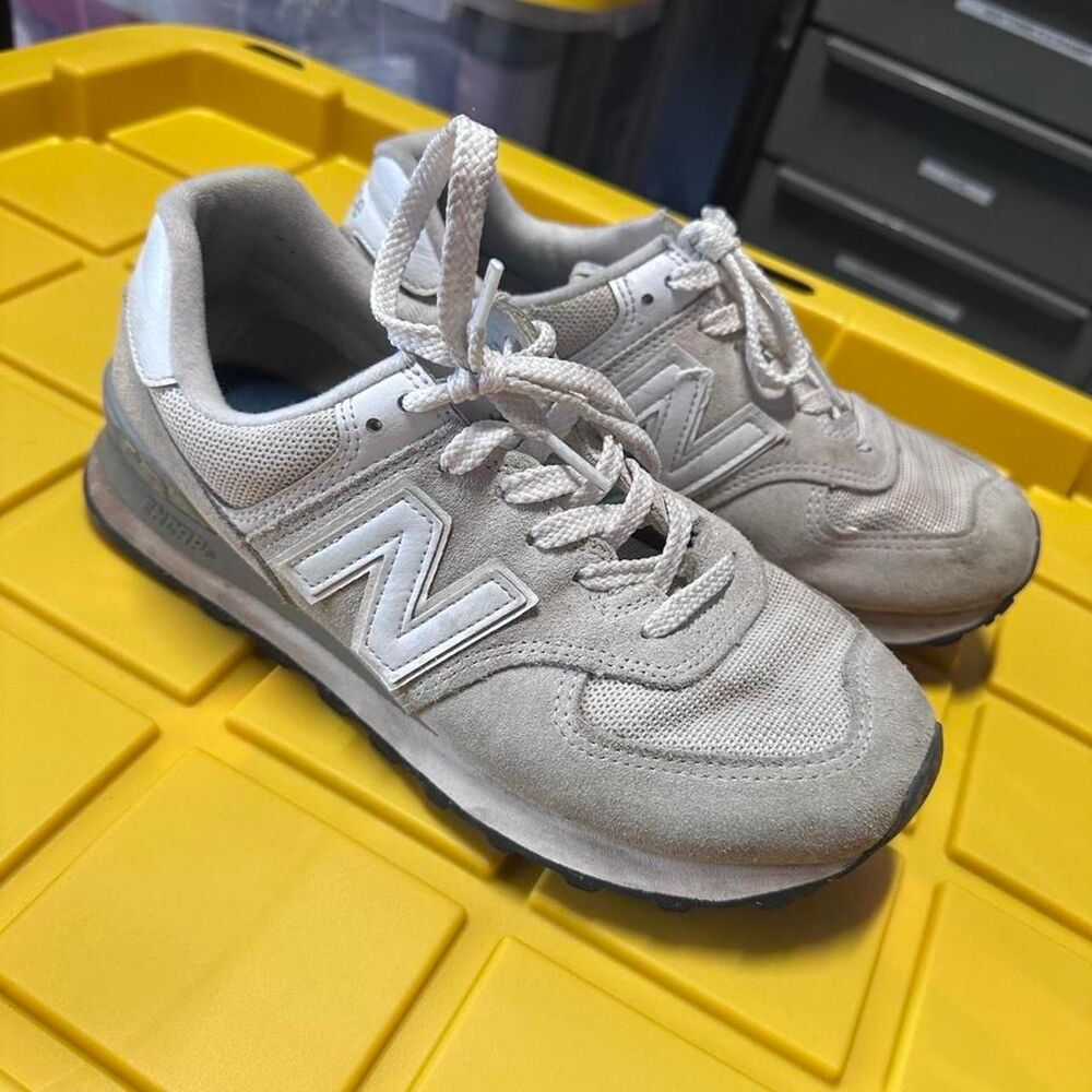 New-balance Women's Grey and White Trainers
